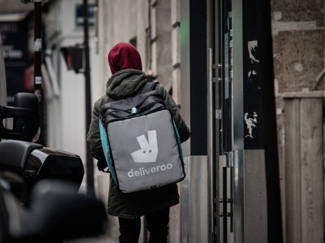 Uber Eats, Deliveroo Sign Charter to Stop Employing Illegals in France