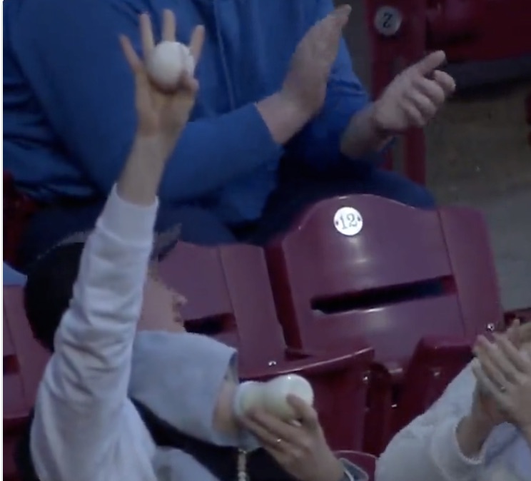 Best fan baseball catch we have ever seen…