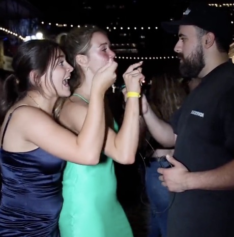 These two Einsteins skipped math class…