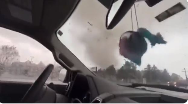 Tornado strikes Michigan… Intense video…